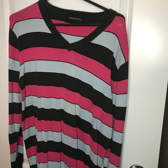 Fundamentals men’s sweater - Picture 2 of 4